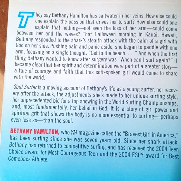 Soul Surfer book - Picture 5 of 6